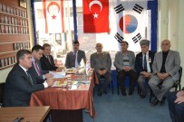CEMIL ÖZTÜRK - Buharkent Kaymakamı Ve Belediye Başkanından Gazilere Ziyaret