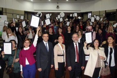'Kız Kardeşim' Eğitimlerine Katılan Gaziantepli Kadınlar Sertifikalarını Aldı