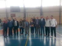 Koçarlı'da Badminton Turnuvası Düzenlendi