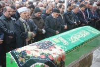 GAZIOSMANPAŞA ÜNIVERSITESI - Piknik Ateşinde Yanarak Ölen Kadın Toprağa Verildi