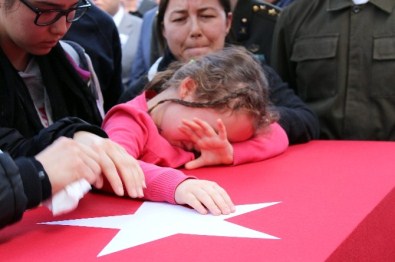 Şehit Deniz Astsubay Sertel Son Yolculuğuna Uğurlandı