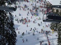 KIŞ TURİZMİ - Uludağ Davos Olamadı, Türkler Kayak Yapmak İçin Bulgaristan'a Akın Ediyor