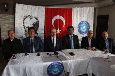 Türk Eğitim Sen Basın Mensuplarıyla Bir Araya Geldi
