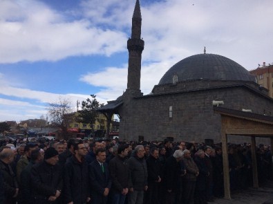 Tarihçi Yazar Zeynel'in Acı Günü