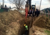 ERSOY ARSLAN - Sazoba'da Kanalizasyon Hattı Çalışmaları Sürüyor