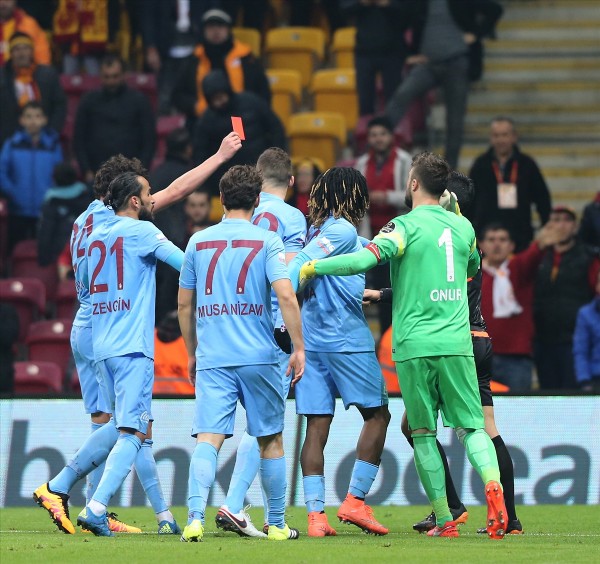 Salih Dursun'un heykelini dikecekler