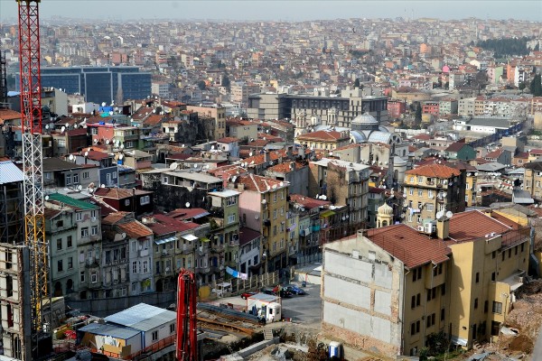 Tarlabaşı yeniden yapılandırılıyor