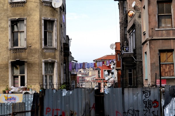 Tarlabaşı yeniden yapılandırılıyor