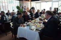 ŞEHİT CENAZELERİ - Başkan Ataç Emirdağlı Vatandaşlarla Buluştu