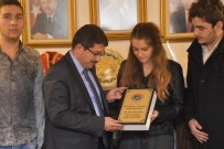 Başkan Çelik'ten Gençlere Destek