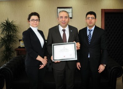 Kızılay Heyetinden Rektör Battal'a Ziyaret