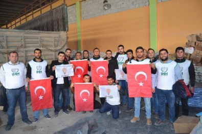 AK Partililerin Yardımları Suriye'ye Ulaştı