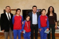 ORTAKENT YAHŞI - Bodrumlu Özel Sporcular Başarıdan Başarıya Koşuyor