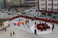 Cihanbeyli'de Okullara Oyun Alanları Çiziliyor
