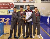 SAĞLIK MESLEK LİSESİ - Özel Yalova Bahçeşehir Anadolu Lisesi Masa Tenisinde Türkiye İkincisi Oldu