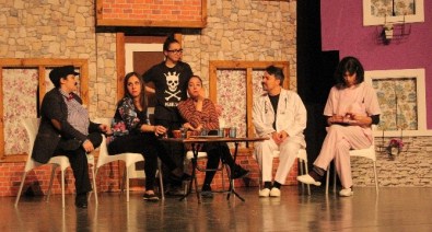 Tiyatro İle Meme Kanserine Dikkat Çektiler