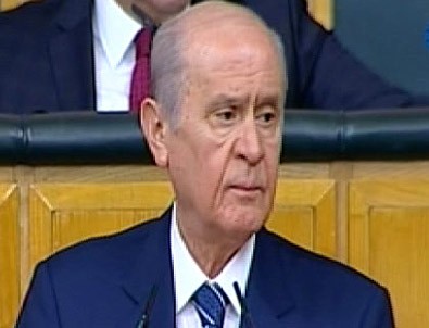 Devlet Bahçeli konuşurken prompter kapandı