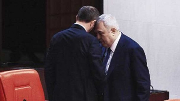 Mecliste ilginç olay!