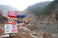 HASAN BOLAT - Baraj Faciasının Üzerinden 4 Yıl Geçti 5 Kişi Hala Kayıp