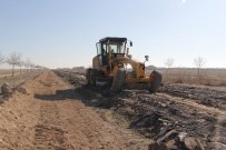 TAŞPıNAR - Cihanbeyli'de Asfaltlama Ve Alt Yapı Çalışmaları Başladı