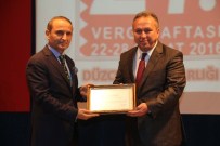 Düzce'de Vergi Birincileri Ödüllendirildi