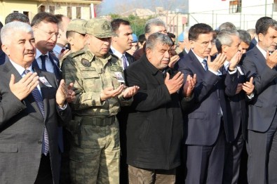 Hatay Şehidini Son Yolculuğuna Uğurladı