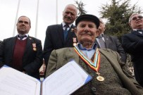 Kahramanlar İçin Geç Gelen 'Vefa'