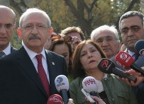 SELVİ KILIÇDAROĞLU - Kılıçdaroğlu, Patlamanın Meydana Geldiği Alana Hayatını Kaybedenler İçin Karanfil Bıraktı