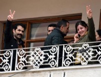 ZAFER İŞARETI - HDP'lilerden tepki çeken zafer işareti