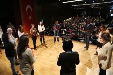 'Hem Oynuyorum, Hem Öğreniyorum' Projesi Eyüp'te Tanıtıldı