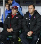 MUSTAFA AKÇAY - Karşı Karşıya Geliyorlar