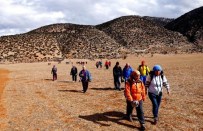 ERDEM BAYAZıT - Kepez'de Doğa Yürüyüşleri Devam Ediyor
