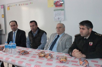 Kırşehir Valisi Necati Şentürk Cansel'in Ailesini Ziyaret Etti