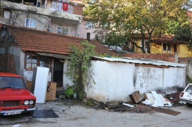 Parlakoğlu Ailesi Yeni Evine Kavuştu