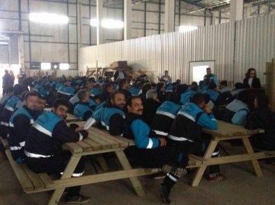 Temizlik İşçilerinden Büyük Duyarlılık