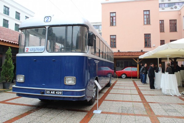 İzmir'in ulaşım tarihine yolculuk