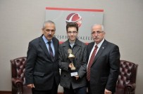 Başarılı Sporcu Kerim Özay'dan Vali Tuna'ya Ziyaret