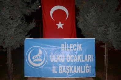 Bilecik Ülkü Ocakları'ndan Şehitlere Saygı Nöbeti