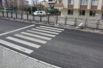 YAYA GEÇİDİ - Bu İşte Bir Terslik Var