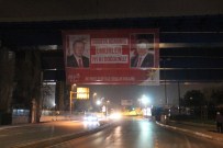 Erdoğan Ve Davutoğlu İçin Dev Pankart!