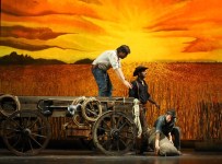 ŞEHIR TIYATROLARı - 'Fareler Ve İnsanlar' Tiyatro Oyununa Yoğun İlgi