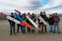 MODEL UÇAK KURSU - Genç Havacılar Uçuşlara Başladı