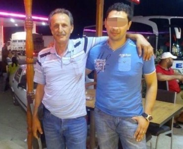 Yaşlı Adam Sırtından Bıçaklanmış Halde Bulundu