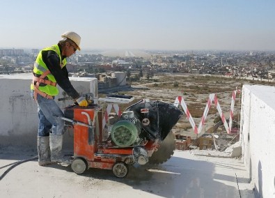 Dev Testereler Beton Blokları Peynir Gibi Doğradı
