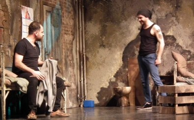 'Gece O Kadar Kirliydiki İkiside Kayboldular' Aydın'da Sahnelendi