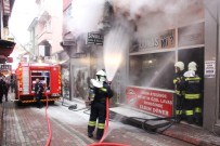 SÖNDÜRME TÜPÜ - Restorandaki Baca Yangını Korkuttu