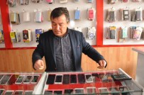 Telefon Çalan Hırsız Hamam Sefasında Yakalandı