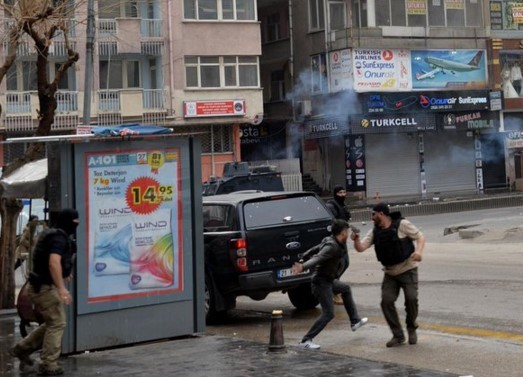 Diyarbakır'da 'Sur' gerginliği