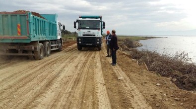 Gölmarmara'da Mahalle Yolları Düzenleniyor