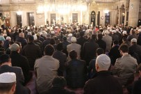 Necmettin Erbakan Eyüp Sultan Camii'nde Dualarla Anıldı